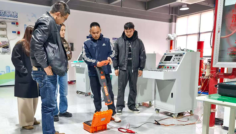 2190智能探測儀獲青睞，安徽電力來訪深交流